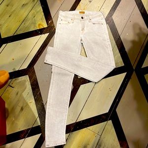 Mother “The Looker” very light gray jeans. SZ 24